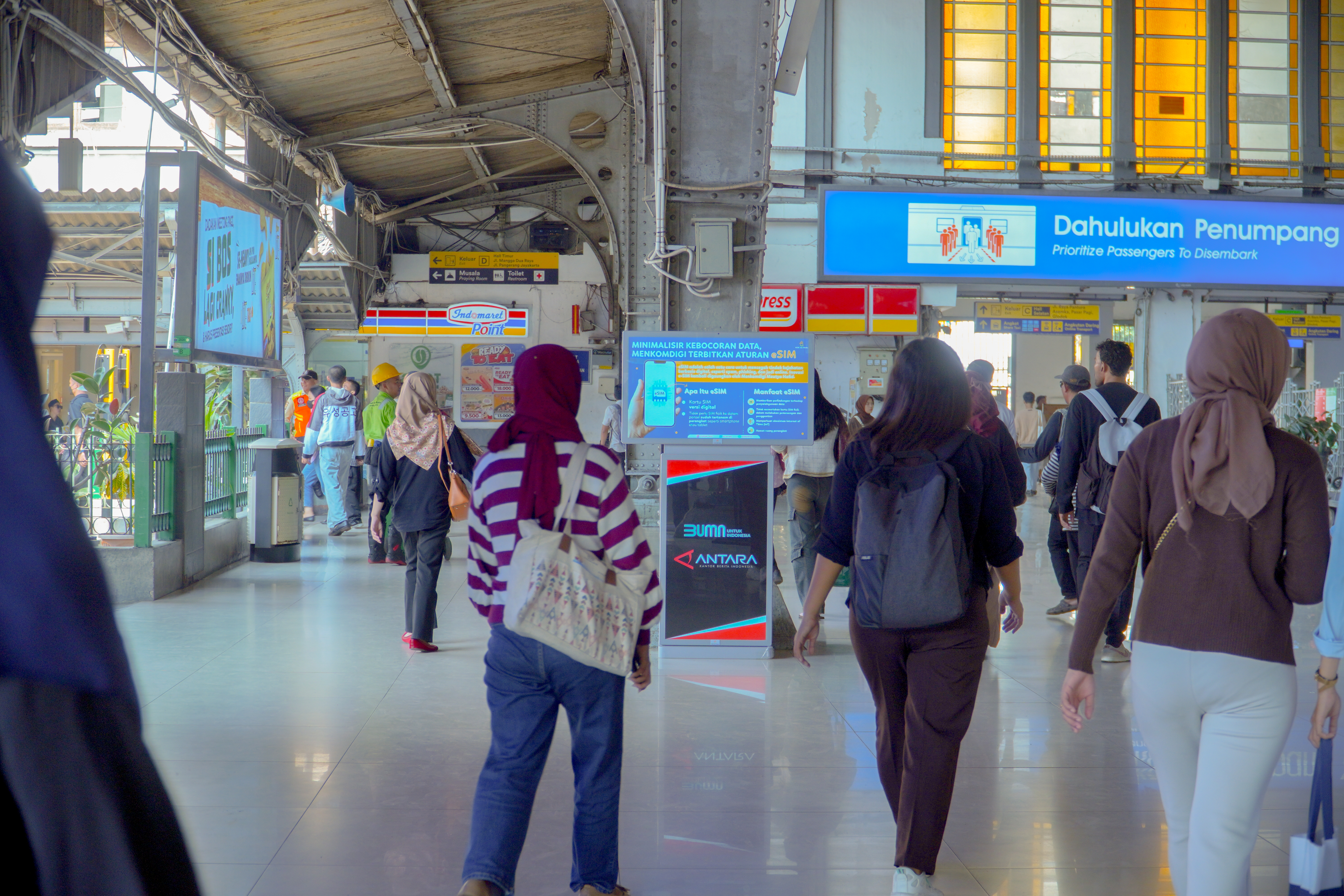 TV Robot HCM — Stasiun Jakarta Kota